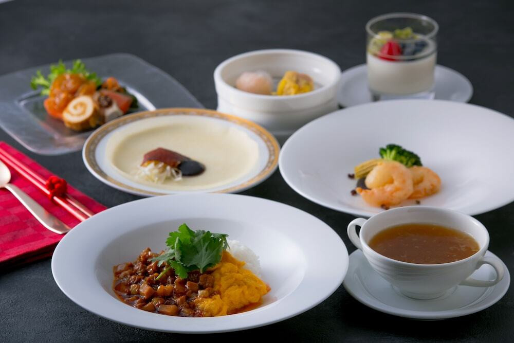 大阪城を眺めながら、お部屋で優雅にディナーや朝食を3422970