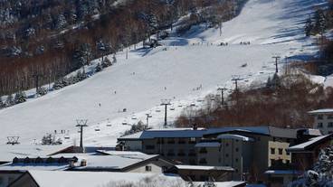 スノー スポーツとスキー / 1