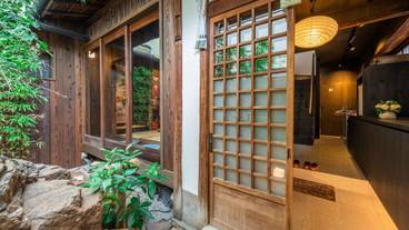 内部エントランス / 2