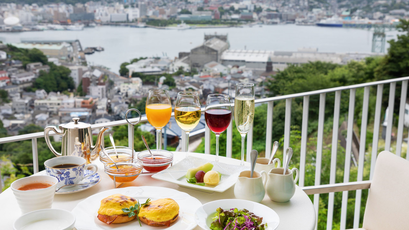長崎港を眺めながら、至極の味を堪能3684733