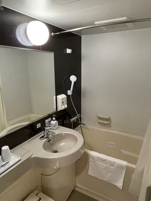 バスはごく普通です。