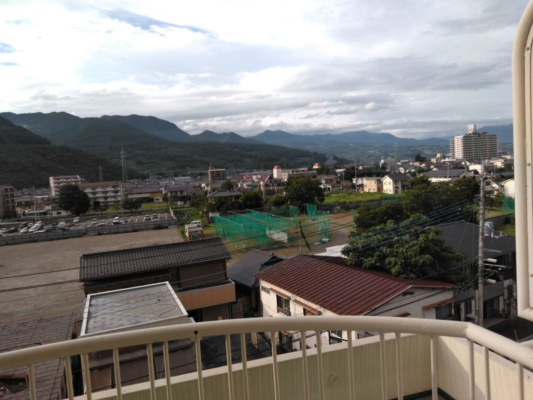 部屋からの眺めです。庭園側ではありません。
