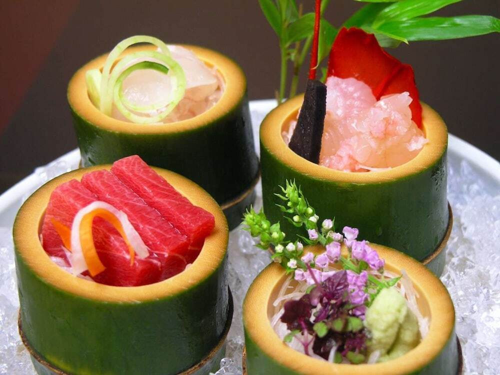 旅館のお食事処