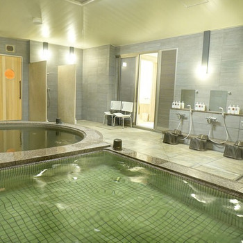 広々と温泉が楽しめる大浴場3699575