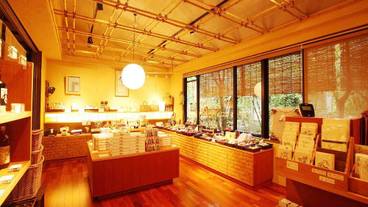 ギフト ショップ / 8