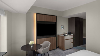 クラシック ルーム キングベッド 1 台 (High Floor)