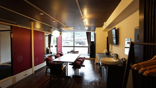 コンドミニアム (Apartment)