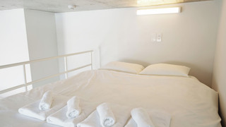 ファミリー 4 人部屋 バルコニー シティビュー 禁煙  (5F)