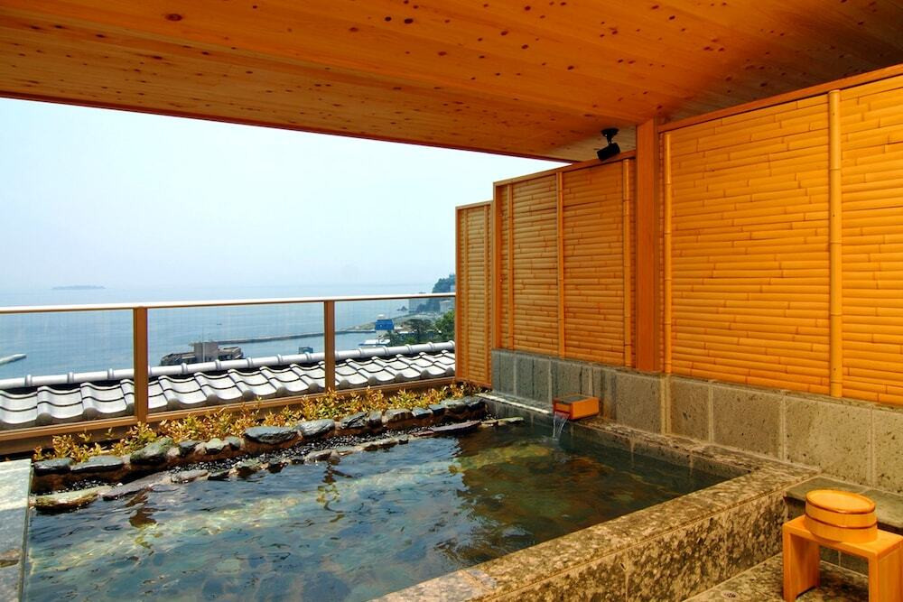 7. 日本庭園が自慢の老舗旅館「横山大観ゆかりの宿 熱海 大観荘」4247837