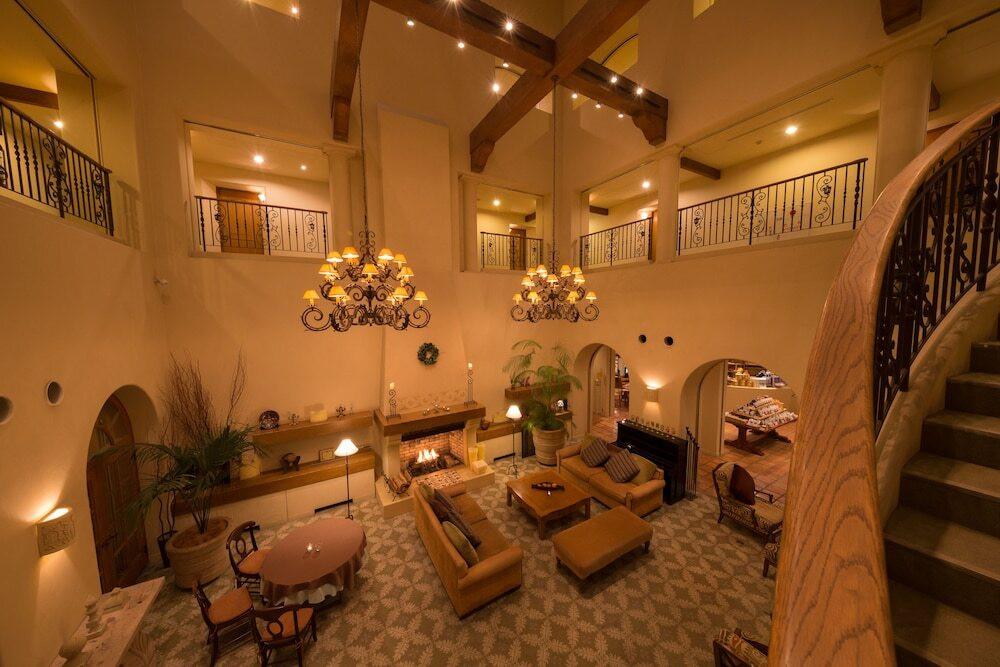 ロビーラウンジ