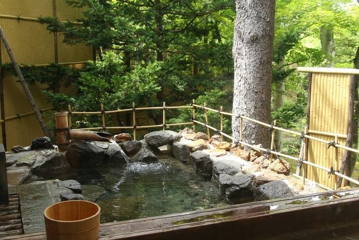 客室露天風呂の一例 / 1