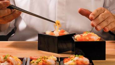 食事・飲み物 / 4