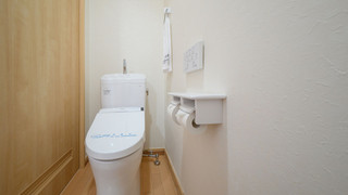 [福寿荘]一戸建て離れ：和室6畳+洋室8畳 (水洗トイレ・洗面台付き)