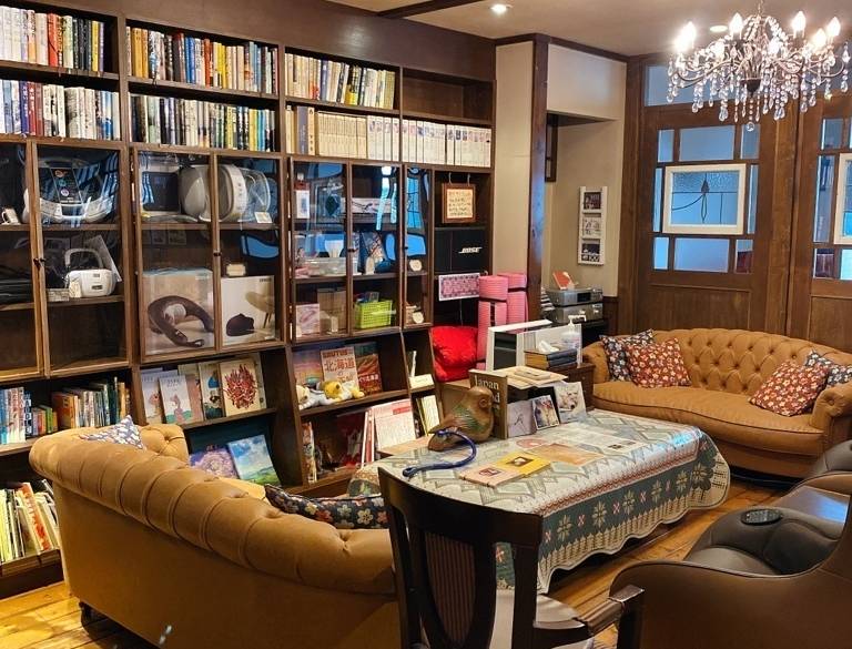 光ラウンジ④ / 4