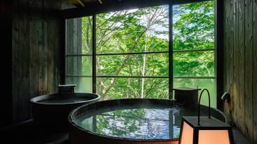 客室専用露天風呂「夜半の月」 / 1