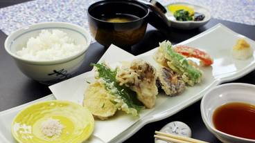 食事・飲み物 / 1