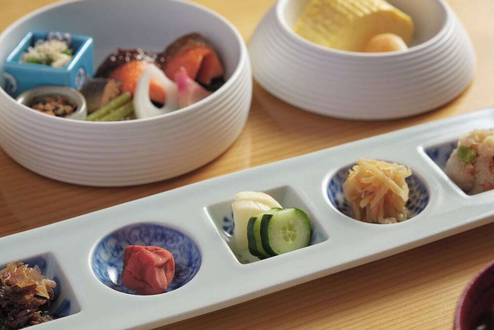 朝食