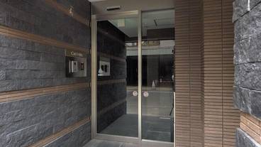 施設の入り口 / 3