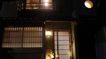 施設の入り口 / 11