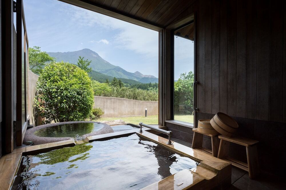 離れで由布岳の絶景に浸りましょ4069846