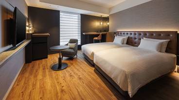 ユニバーサルツイン / 11