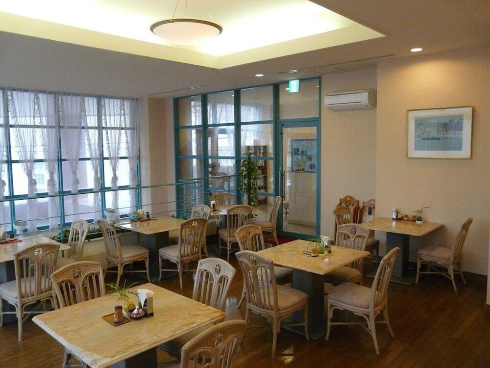 朝食