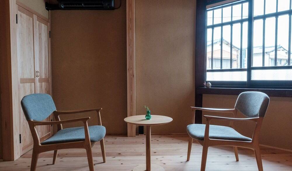 モダンさを融合した寛ぎ空間 / 3