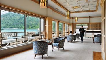 ロビーラウンジ / 5