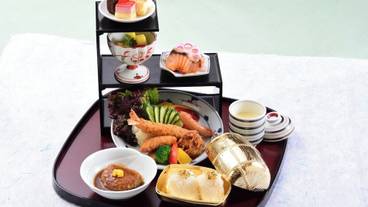 食事・飲み物 / 14