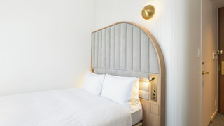 セミダブルルーム (シャワーブース完備)