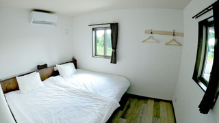 [隠れ家] 3号店のカップルタイプ (セミダブルベッド2台)