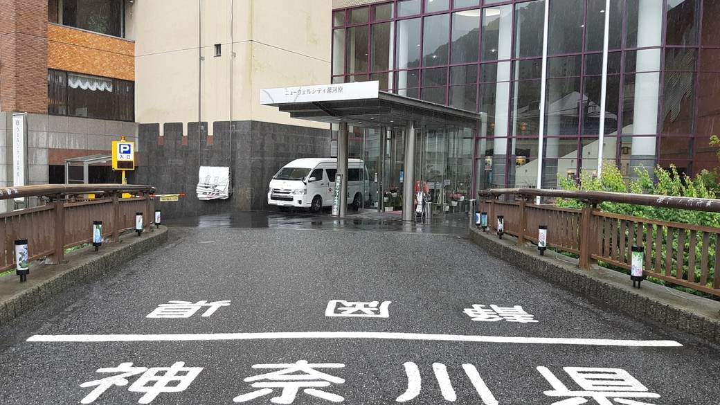 吹き抜けが清々しい
広々エントランス / 4