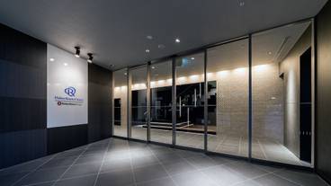 施設の入り口 / 16