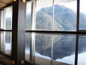 お宿に居ながら鵜飼を楽しめる！話題のお宿3385823