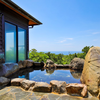 白砂の美しい海まで歩いて行ける絶好のロケーション3482692