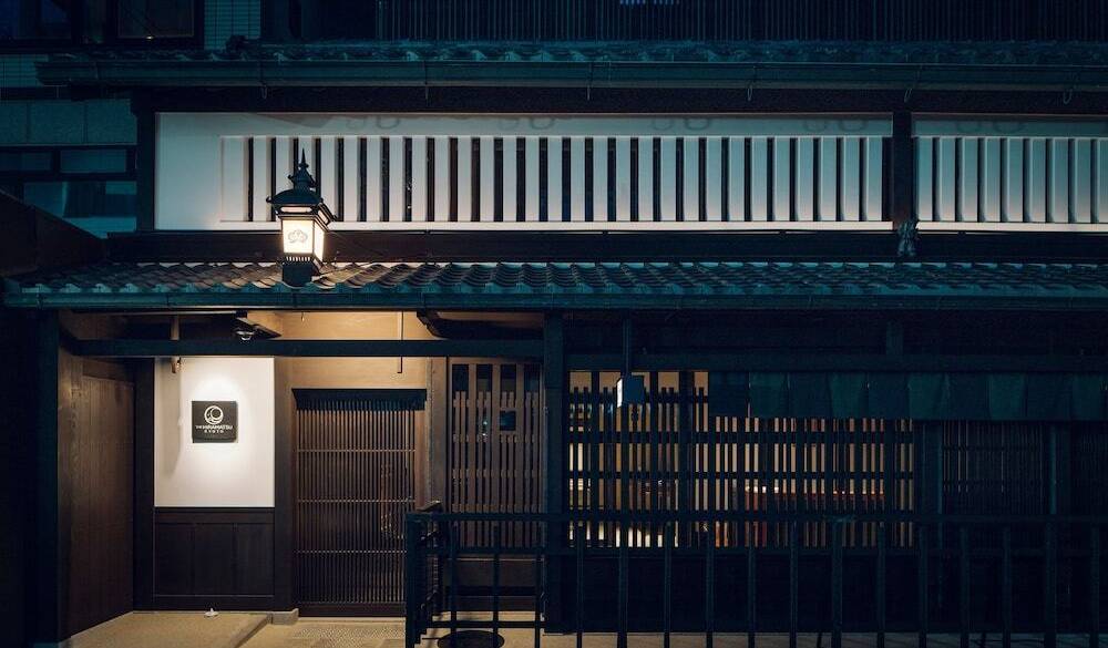 糸屋格子 / 4