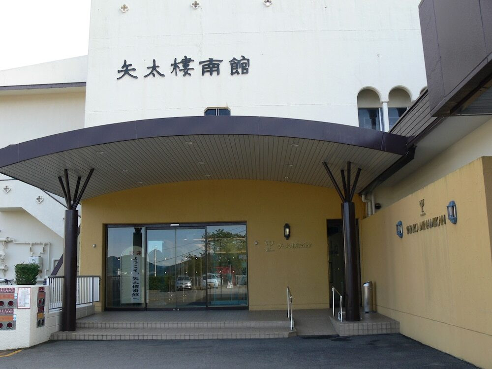 施設の正面