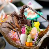 中には、伊勢海老付き会席も / 2