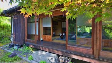 施設の入り口 / 9