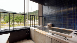スタンダード ルーム シングルベッド 2 台 リバービュー (Private Hot Spring)