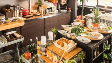 朝食スペース / 8