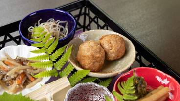 食事・飲み物 / 12