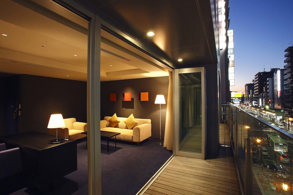 浅草ビューとデザイナーズホテルに心躍る3536899