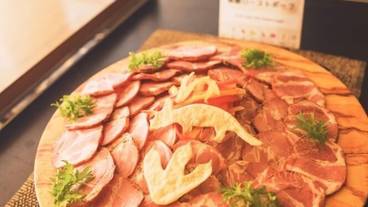 食事・飲み物 / 3