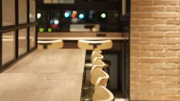 朝食スペース / 13