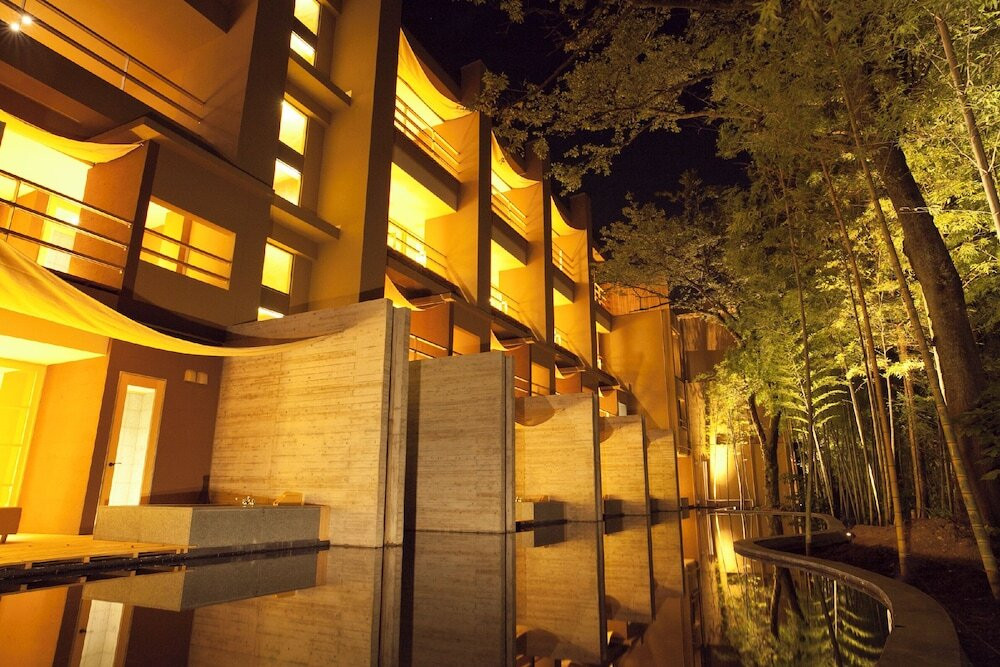 森に囲まれた、大人のための隠れ宿3562175