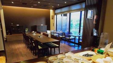 朝食スペース / 15