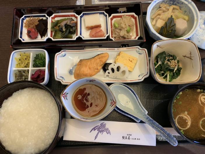 熊魚菴 たん熊北店の朝食例 / 3