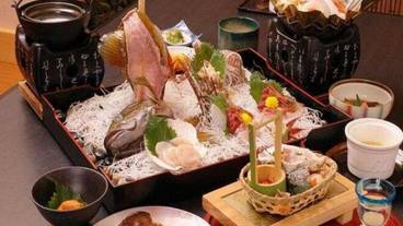 食事・飲み物 / 10