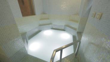 貸切風呂・モザイクタイル風呂 / 2